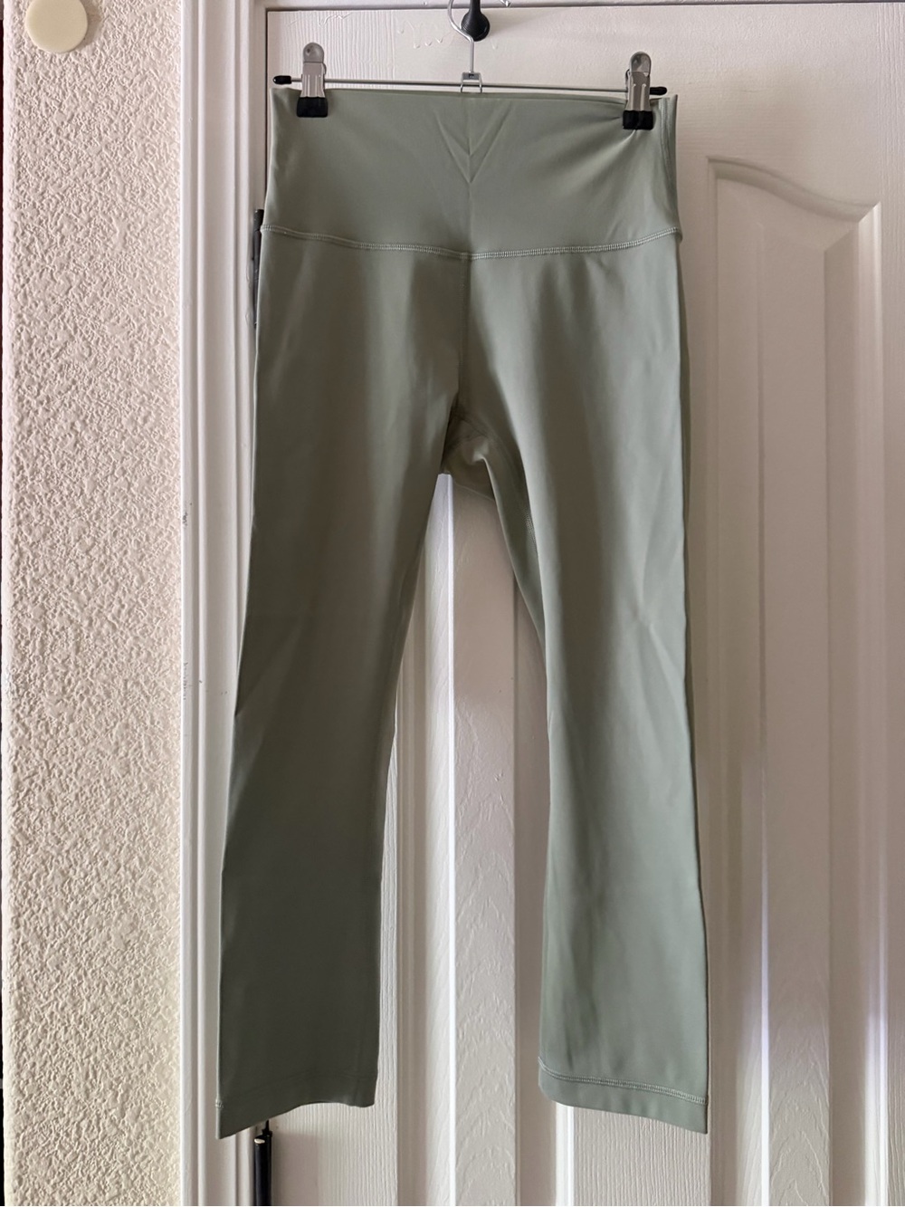 lululemon athletica Sage Green Wunder trainer High-Rise Leggings crop 21”